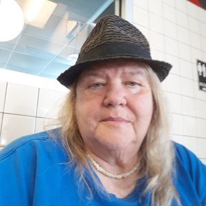 Meet your Posher, Penny